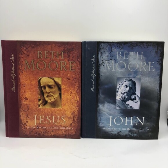 Beth Moore Set of 2 Hardback Christian Reflection Books Jesus and John - Picture 3 of 14